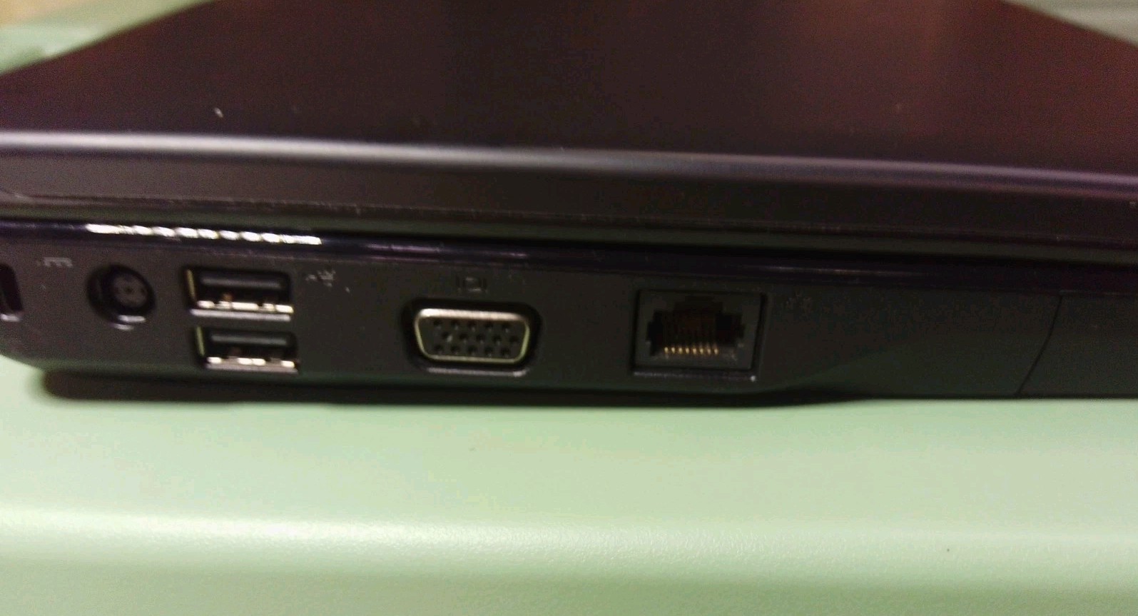 Dell Inspiron 1545 Laptop 2.3 GHz 2GB RAM 300 GB SSHD DVD-RW Win 10 Home