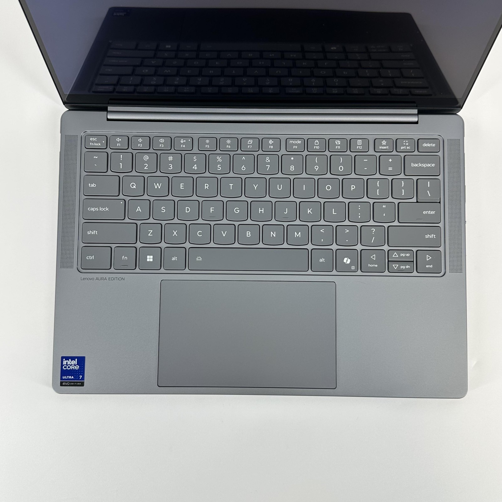 Lenovo Slim 7i 14 Gray FHD+ 2.2 GHz Ultra 7 256V 16GB RAM 1TB SSD Good