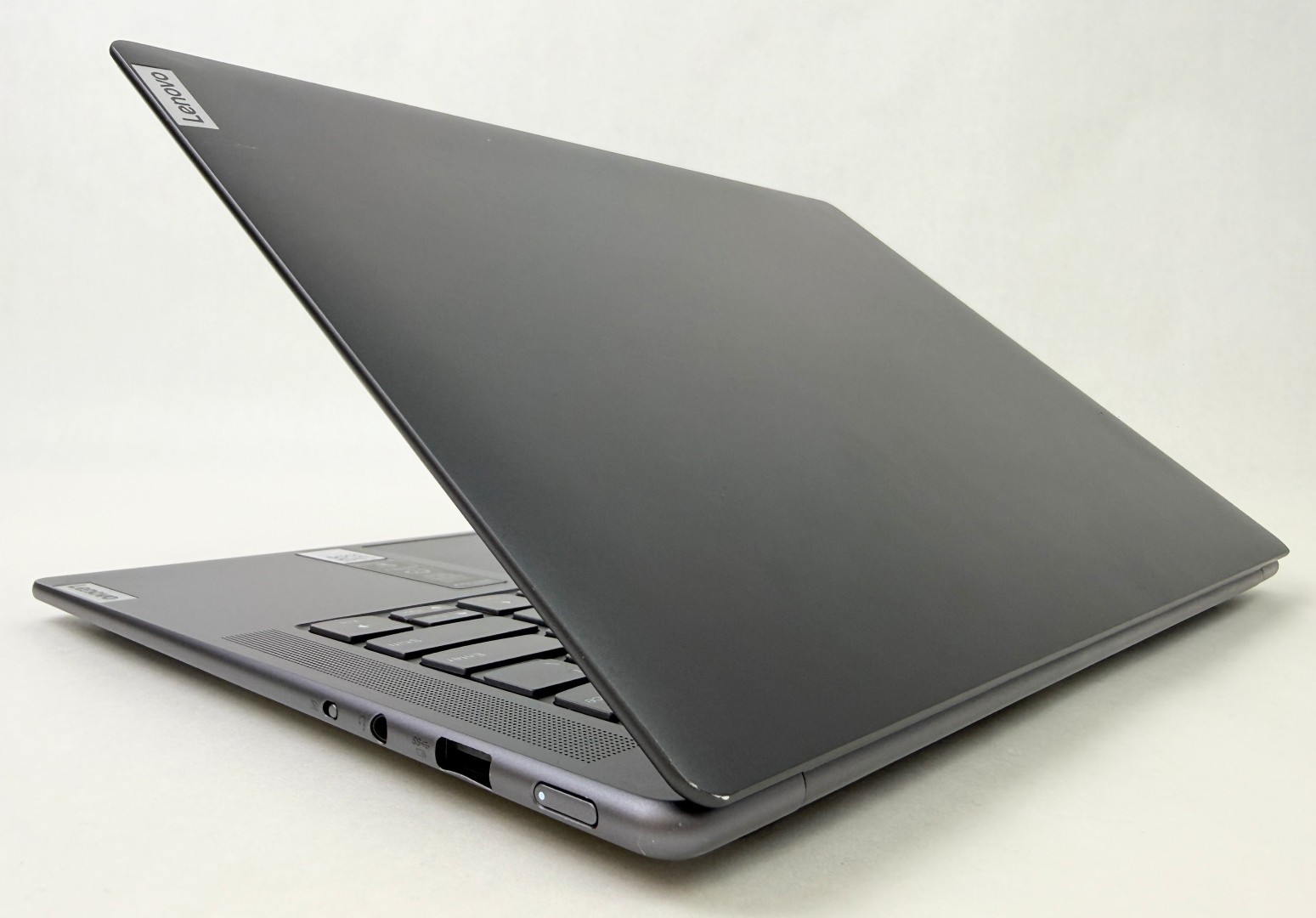 Lenovo Slim 7 ProX 14.5″ 3K Touch Ryzen 9 6900HS 32GB 1TB RTX 3050 W11H – Read