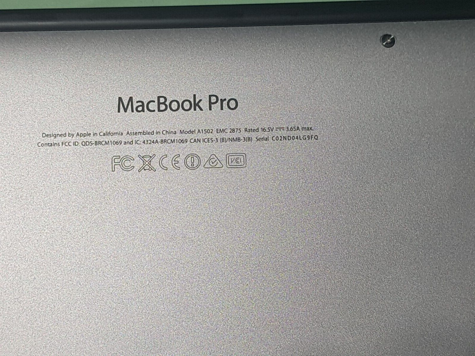 Apple MacBook Pro A1502 13″ /EMC 2875 – NOT WORKING/ FOR PARTS OR REPAIR
