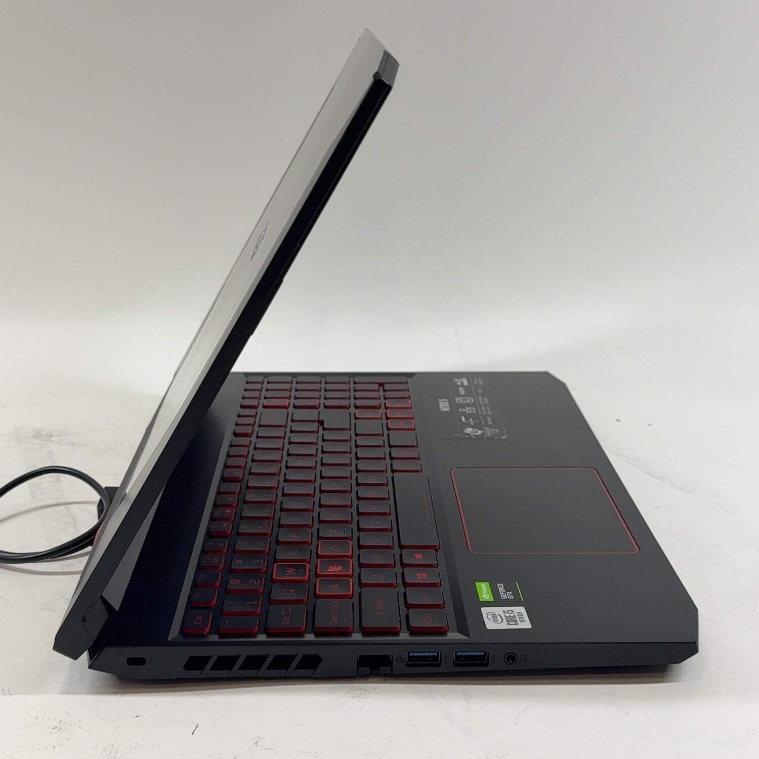 Broken Acer Nitro 5 i5-10300H 16GB RAM 512GB SSD GeForce GTX 1650 Ti READ