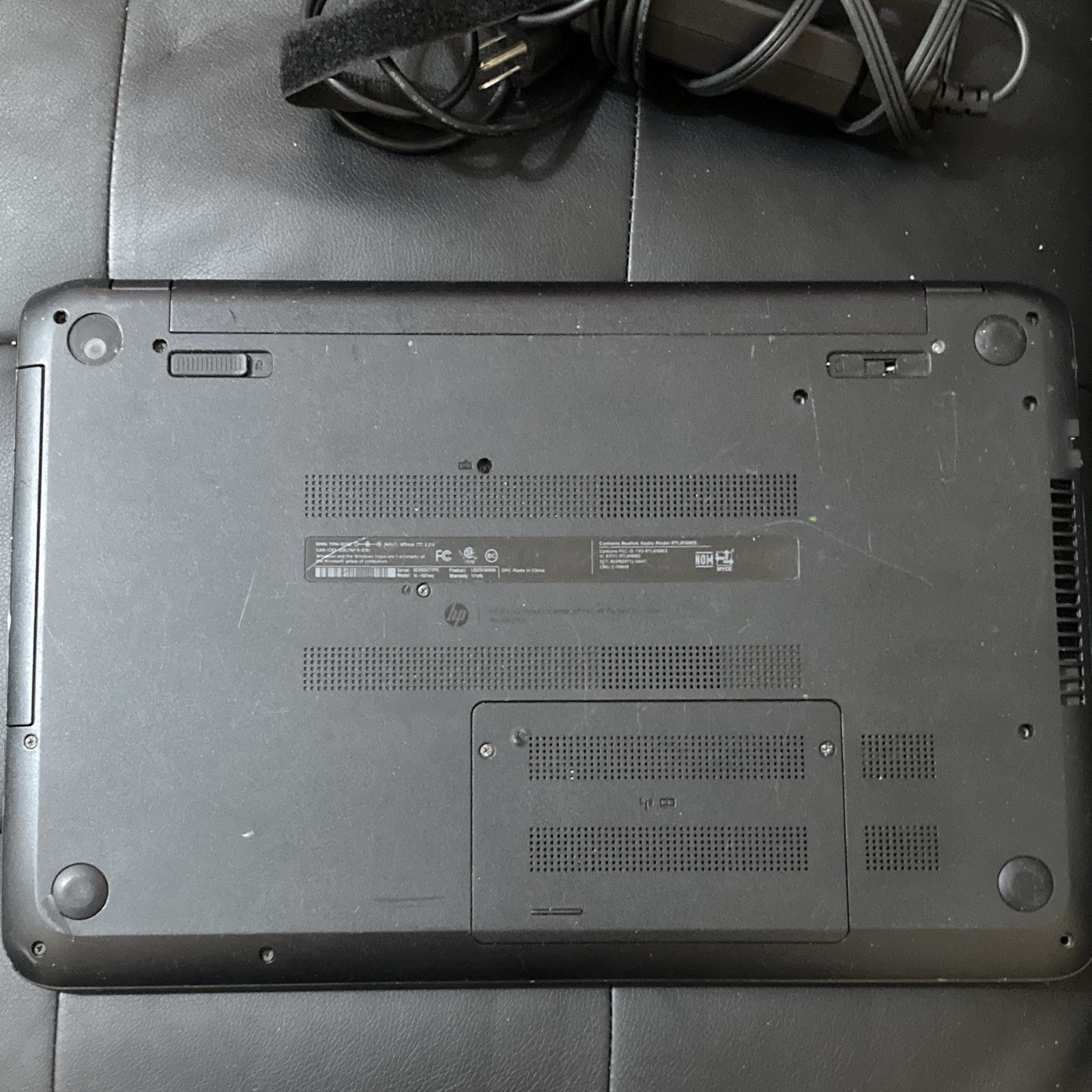 HP 15-f337wm 15.6″ Laptop AMD A8-6410 8GB RAM 256GB SSD Linux Mint w/ Charger