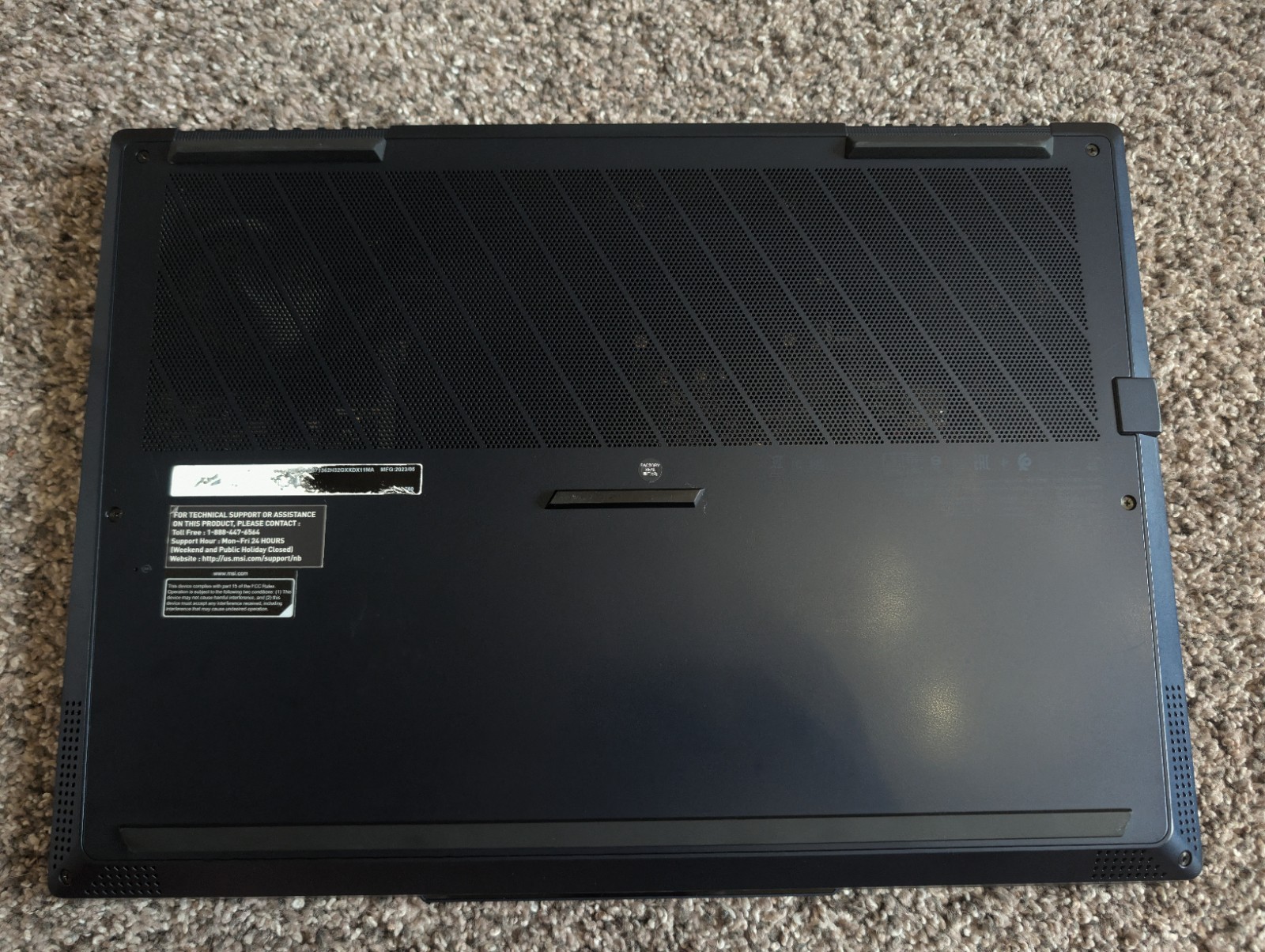 MSI Stealth 16 Studio A13VG-056US 16″ (1TB SSD, Intel Core i7-13620H,…