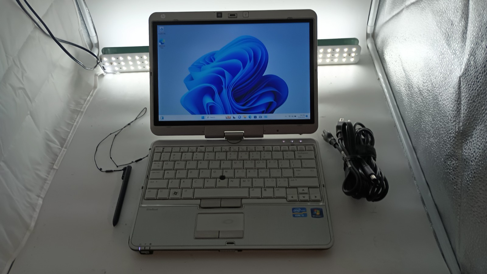 E001 EliteBook 2760p 2in1 w/charger&Stylus.i5-2520M.8GB.320GB HDD.12″Touch.W11