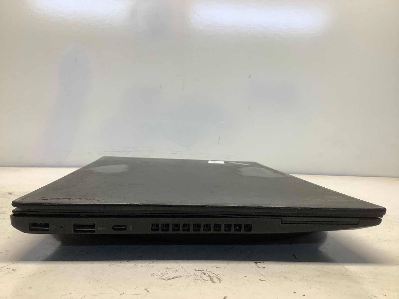 Lenovo ThinkPad T570 Intel i5-6300U 2.4GHz 8 GB NO HDD
