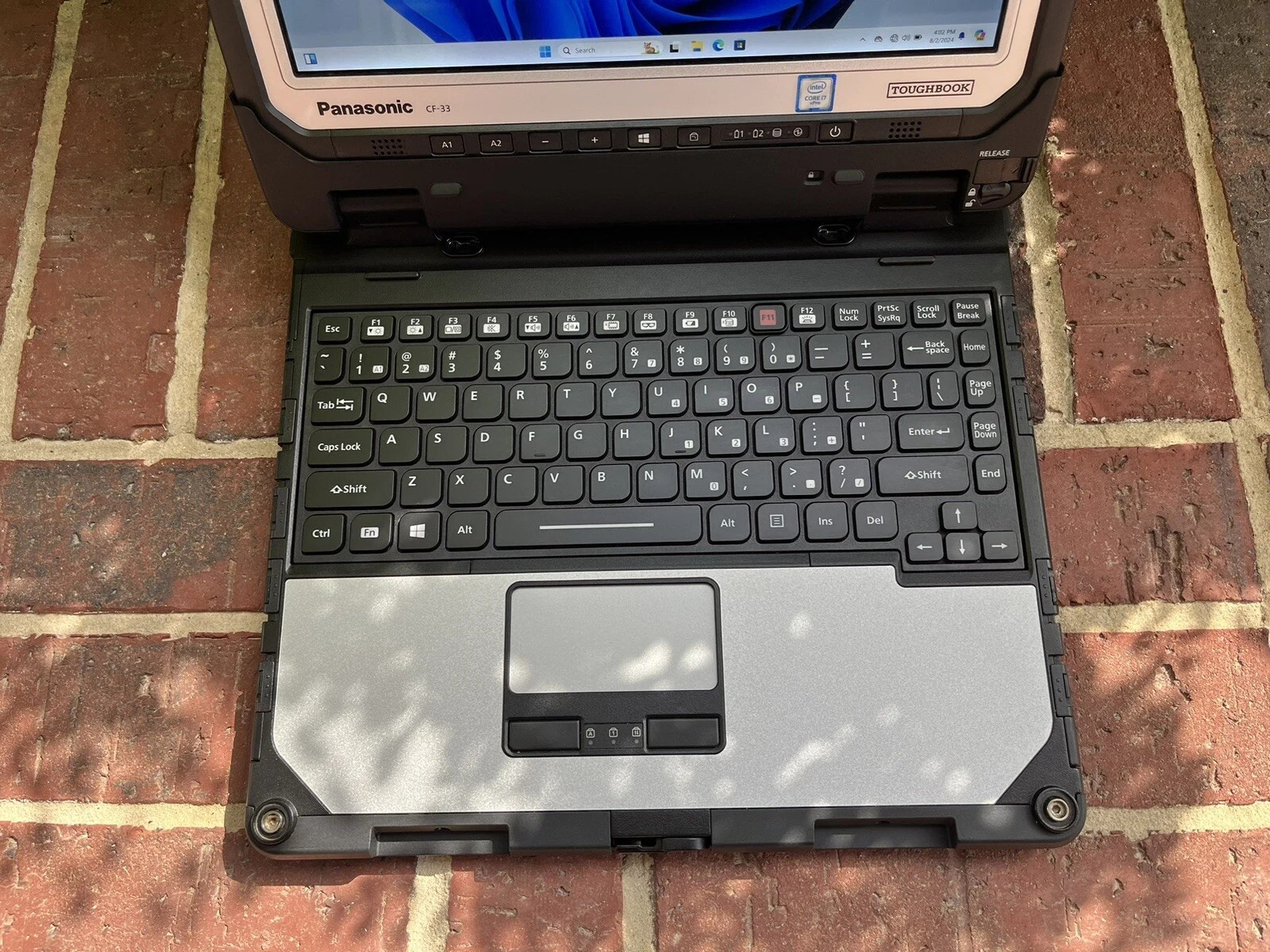 Panasonic Toughbook CF-33 2.80GHz Win 11 Core i7-7600U 16GB RAM 2TB SSD 1490Hr