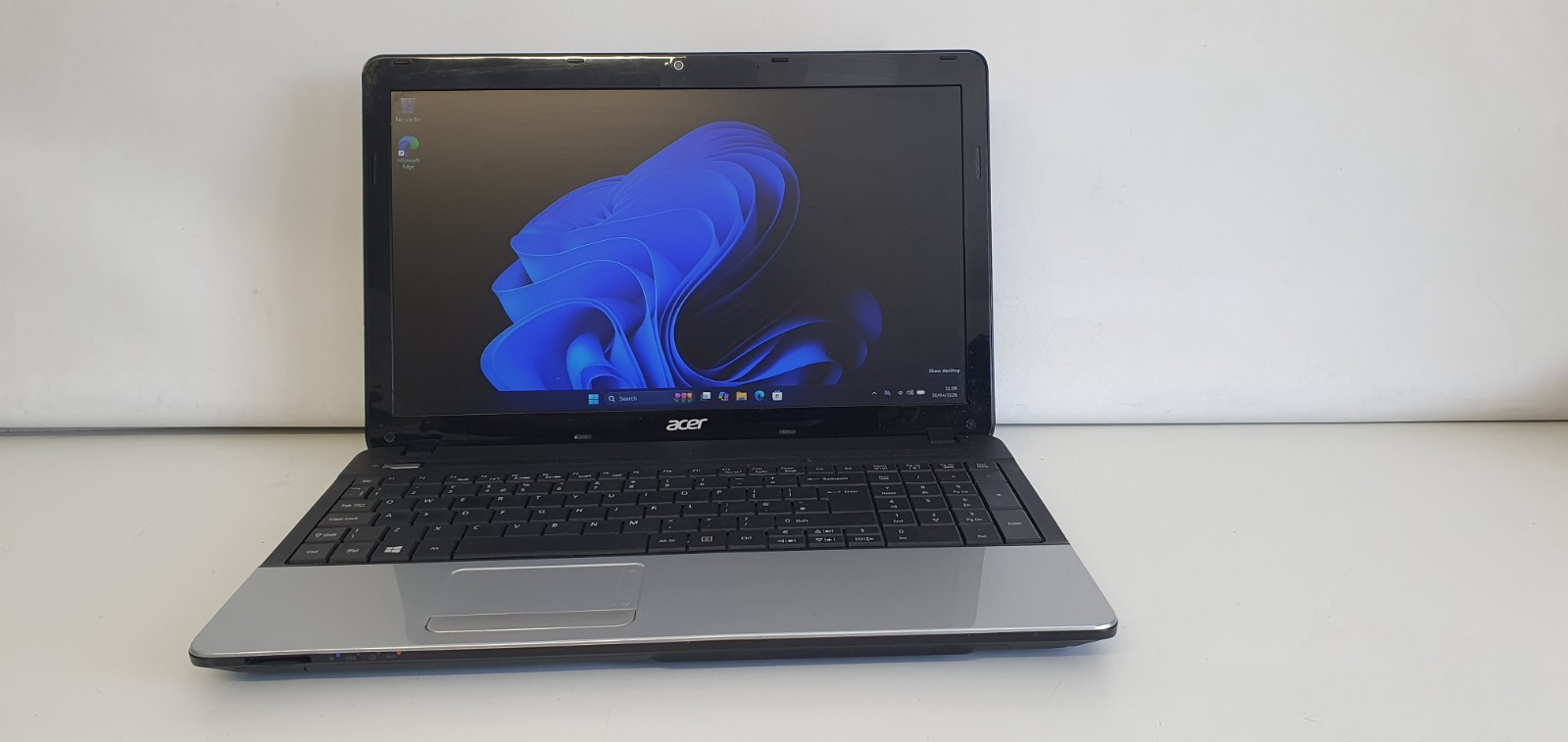 ACER TRAVELMATE P253 LAPTOP 2ND GEN i3-2348M 15.5″ 8GB 240GB SSD HDMI WIN11-85
