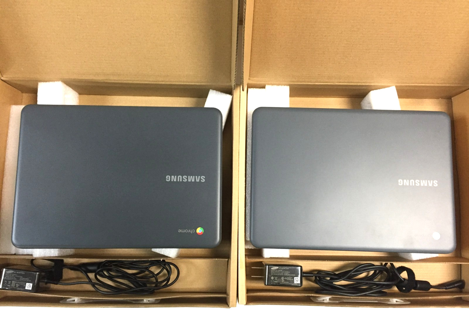 Samsung Chromebook 3 XE500C13-S01US 11.6″/Intel N3050/2GB RAM/16GB eMMC/ChromeOS
