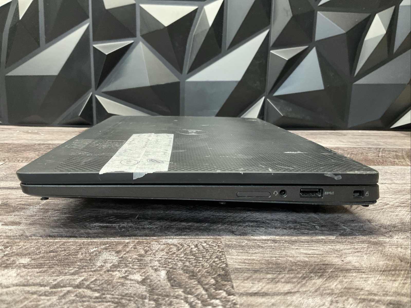 Dell Latitude 7310 / Unknown CPU / Laptop Notebook PC / M10