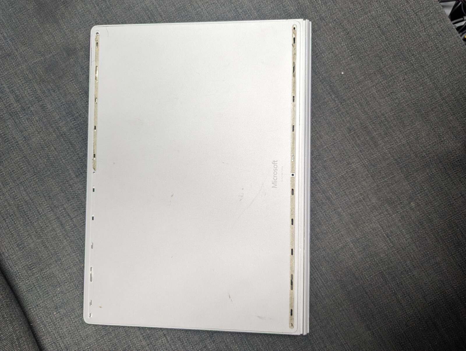 Microsoft Surface Book 1st Generation ( 128GB i5 8GB) Read Description