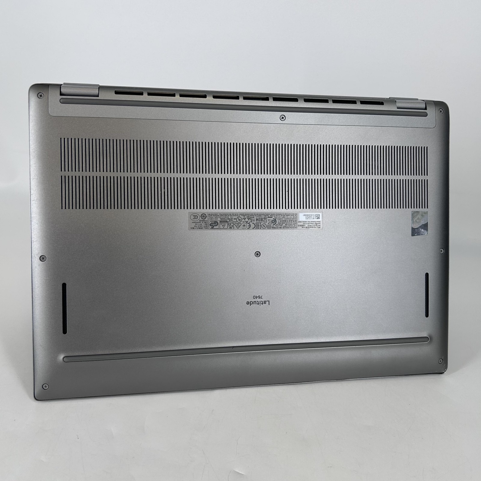 Dell Latitude 7640 16 Gray FHD+ 1.6 GHz i5-1345U 16GB 256GB SSD Good FRAME GAP