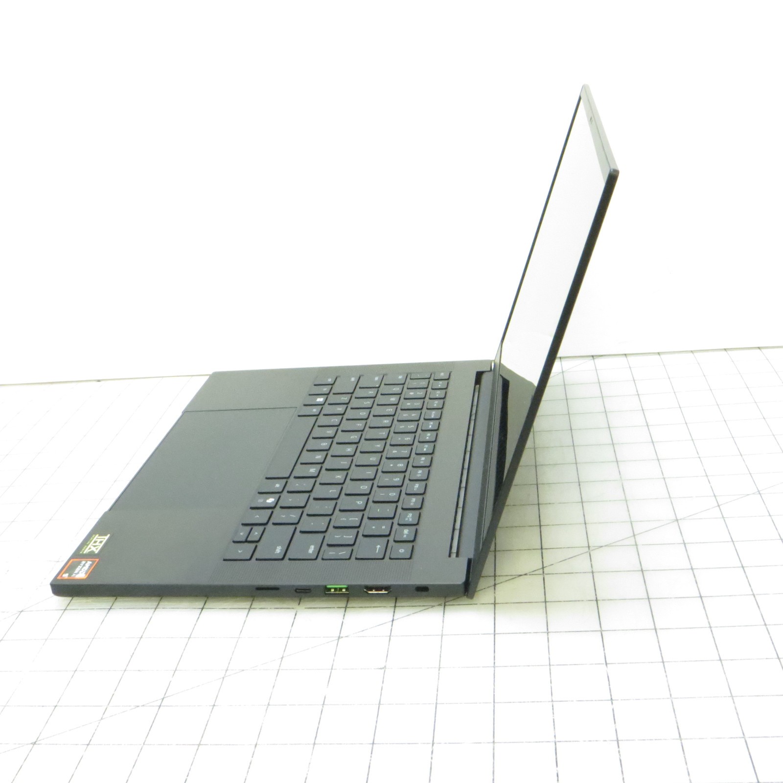 Razer Blade 14 Ryzen AI 9 RTX 5070 32GB DDR5 1TB SSD 3K 120Hz Win 11 Laptop PC