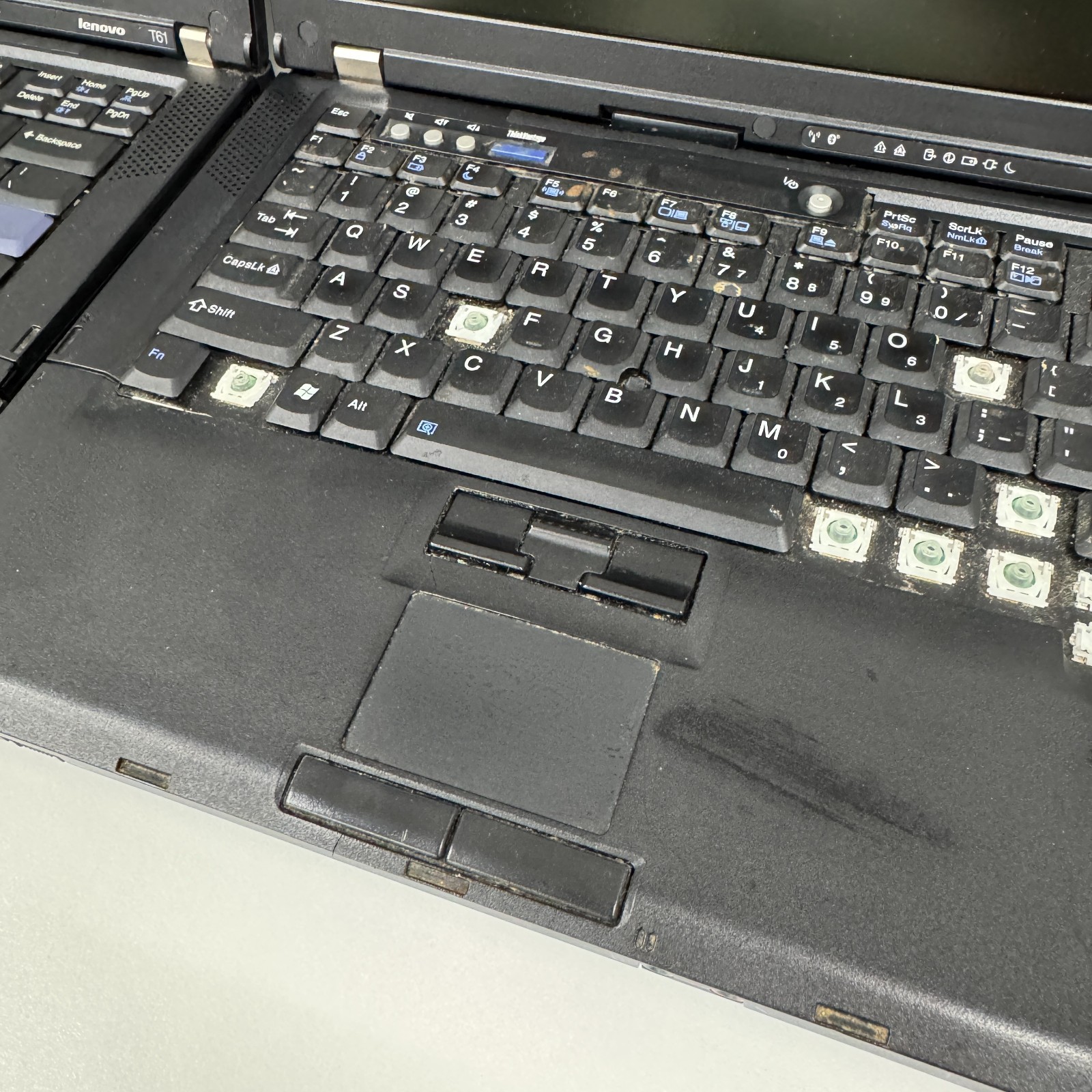 Lenovo ThinkPad T61 No HDD No Charger Set of 2 For PARTS ONLY UNTESTED | READ