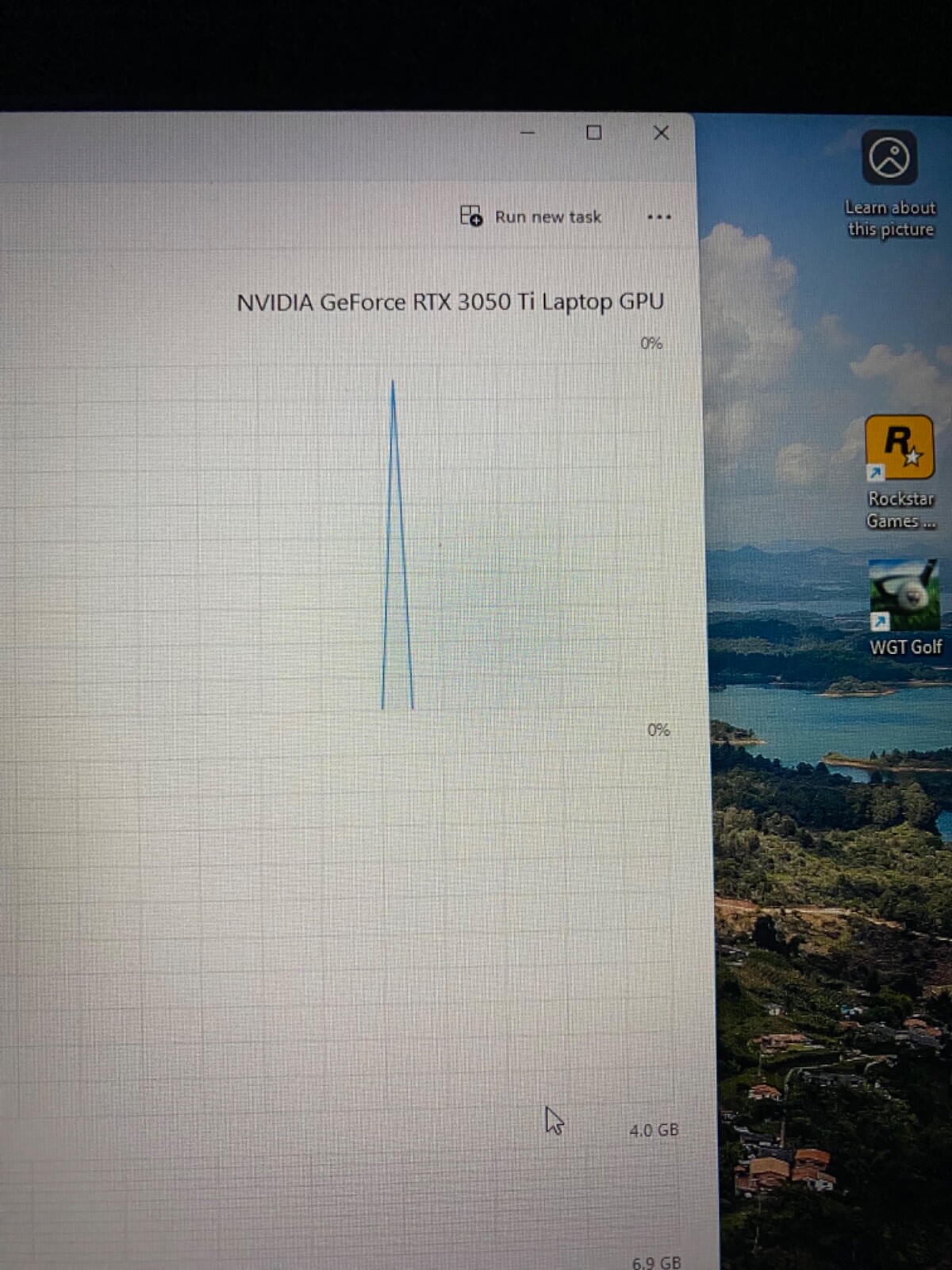 Lenovo IdeaPad Gaming 3 15ACH6 15.6” (256GB SSD AMD Ryzen 5 5600H 3.3GHz 16GB