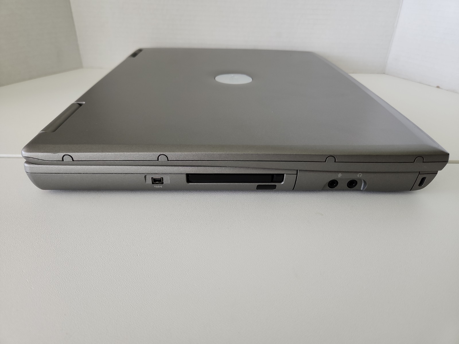 Vintage Dell Latitude D505 Pentium M 1.5ghz 256mb RAM NO HDD OR OS BOOTS TO BIOS