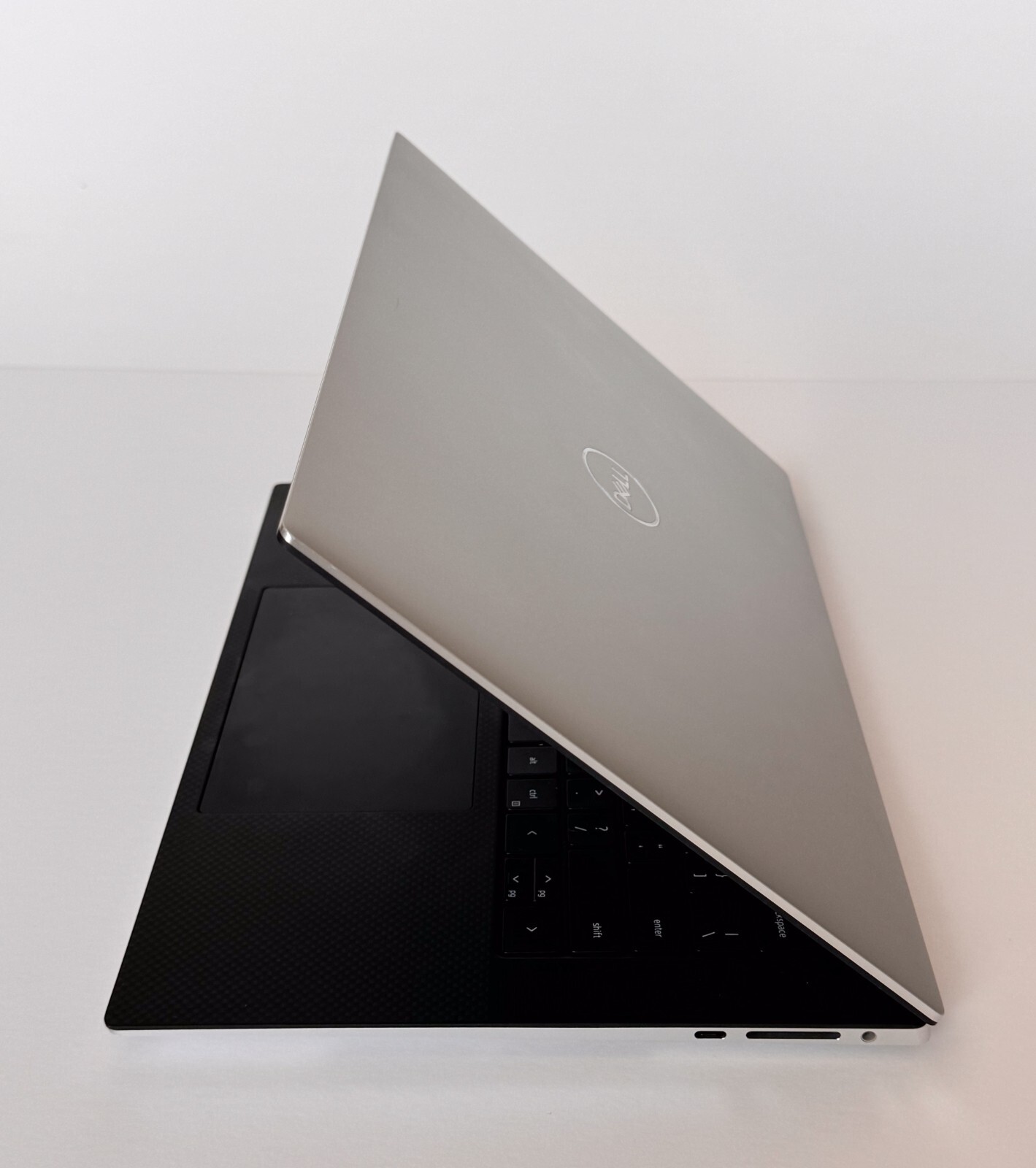 Dell XPS 15 9530 15.6″ (512GB SSD, Intel Core i7-13700H, 5.00GHz, 16GB RAM,…