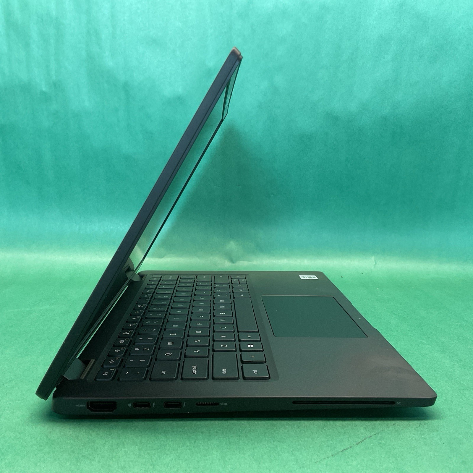 Dell Latitude 7410 14 – i7-10610U – Powers On – NO HARD DRIVE- Untested