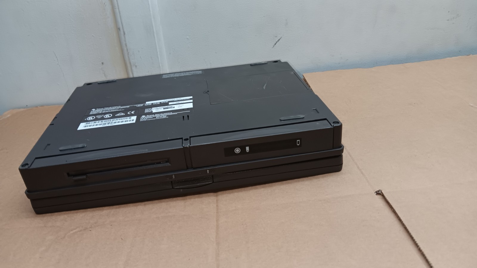 Vintage Texas Instruments TravelMate 6030 Laptop Windows 98 SE Operating System