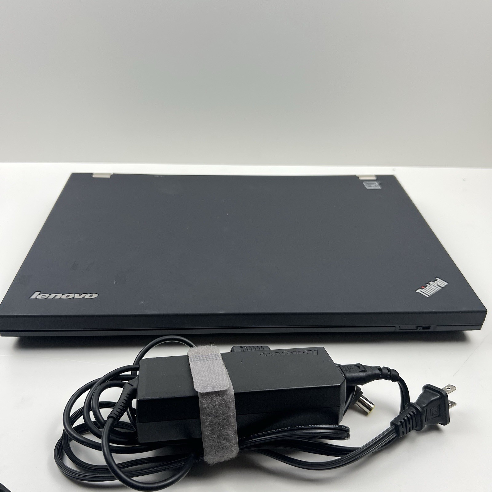 Lenovo ThinkPad T520 Intel i7-2640M 8GB 320GB HDD Linux Mint OS w/ Charger|ELP53