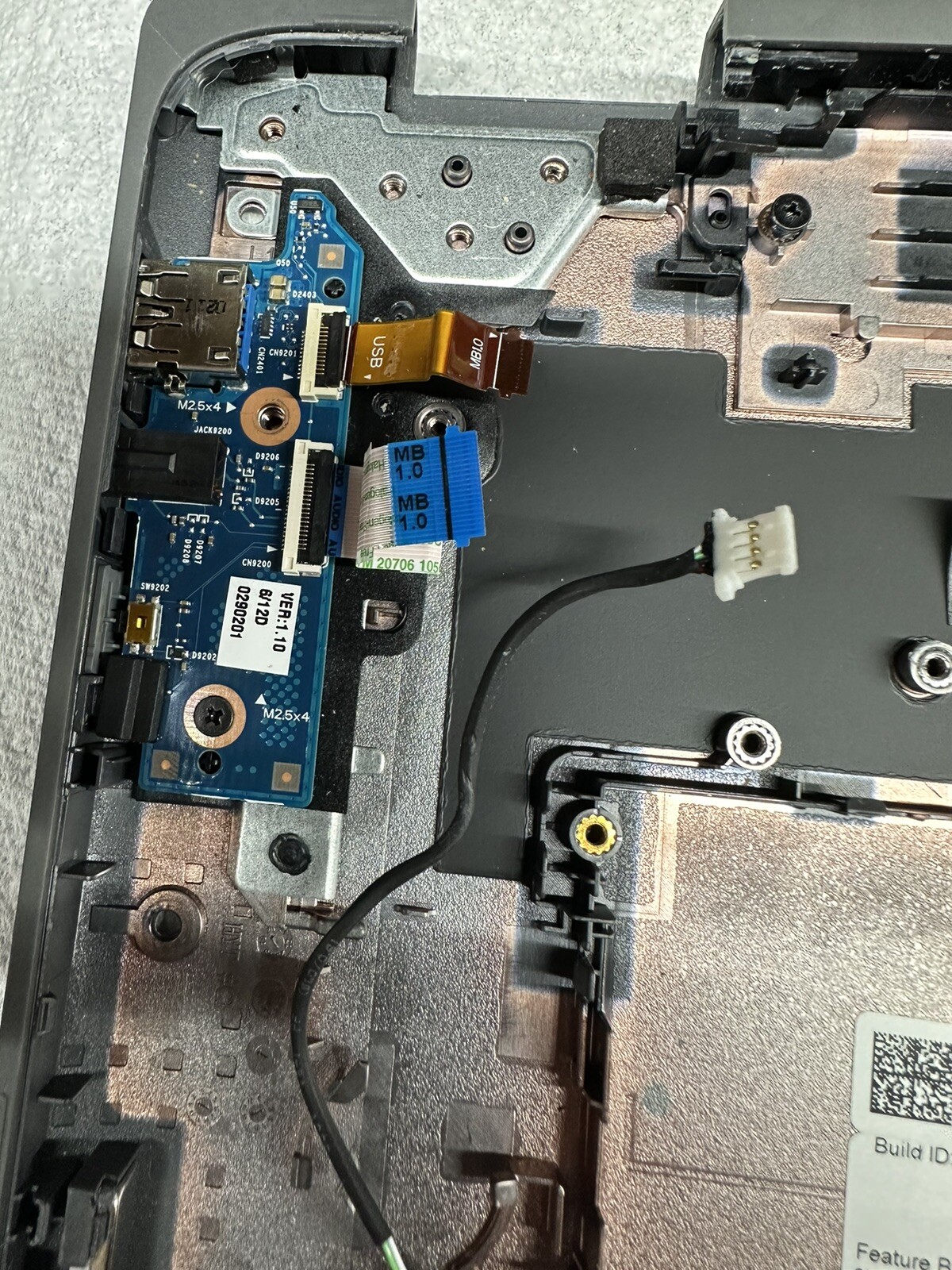 HP ProBook x360 11 G5 EE back L83972-001