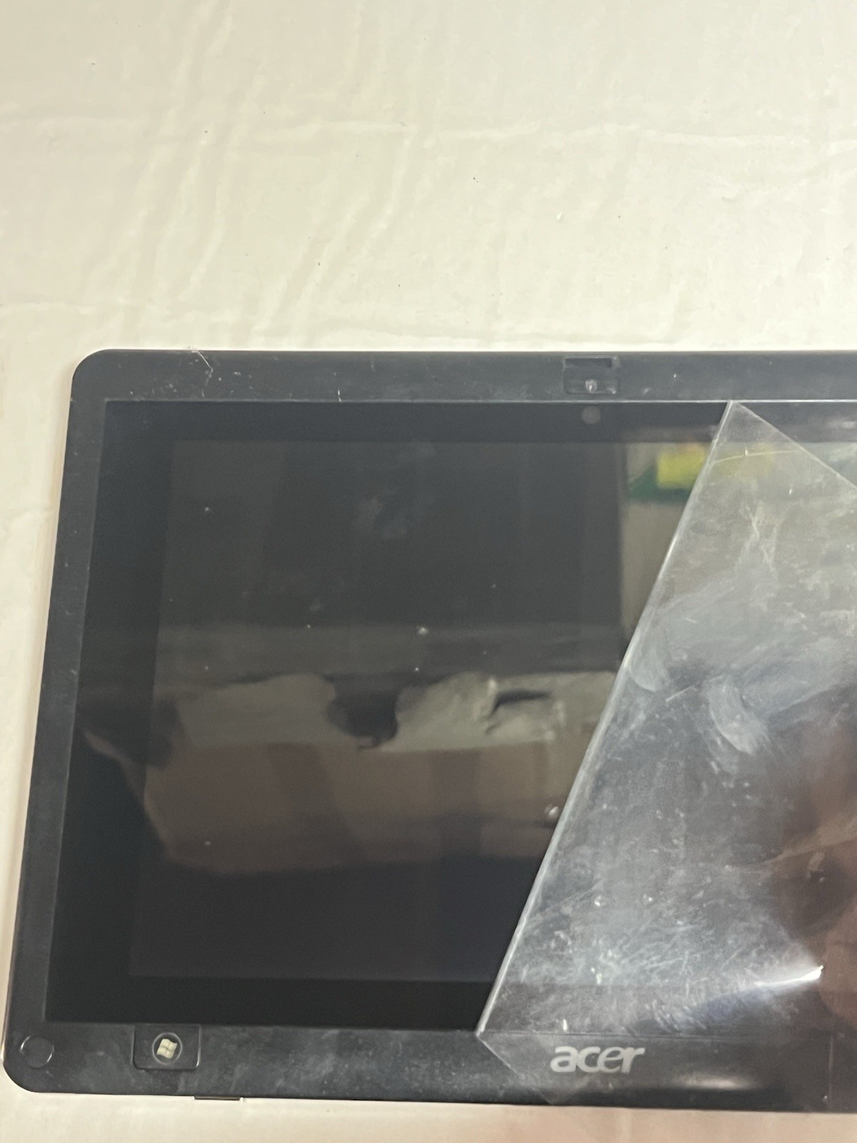 AS IS ACER ICONIA TAB W500 – FOR PARTS/NO POWER – AMD C 50 – 2GB RAM TABLET