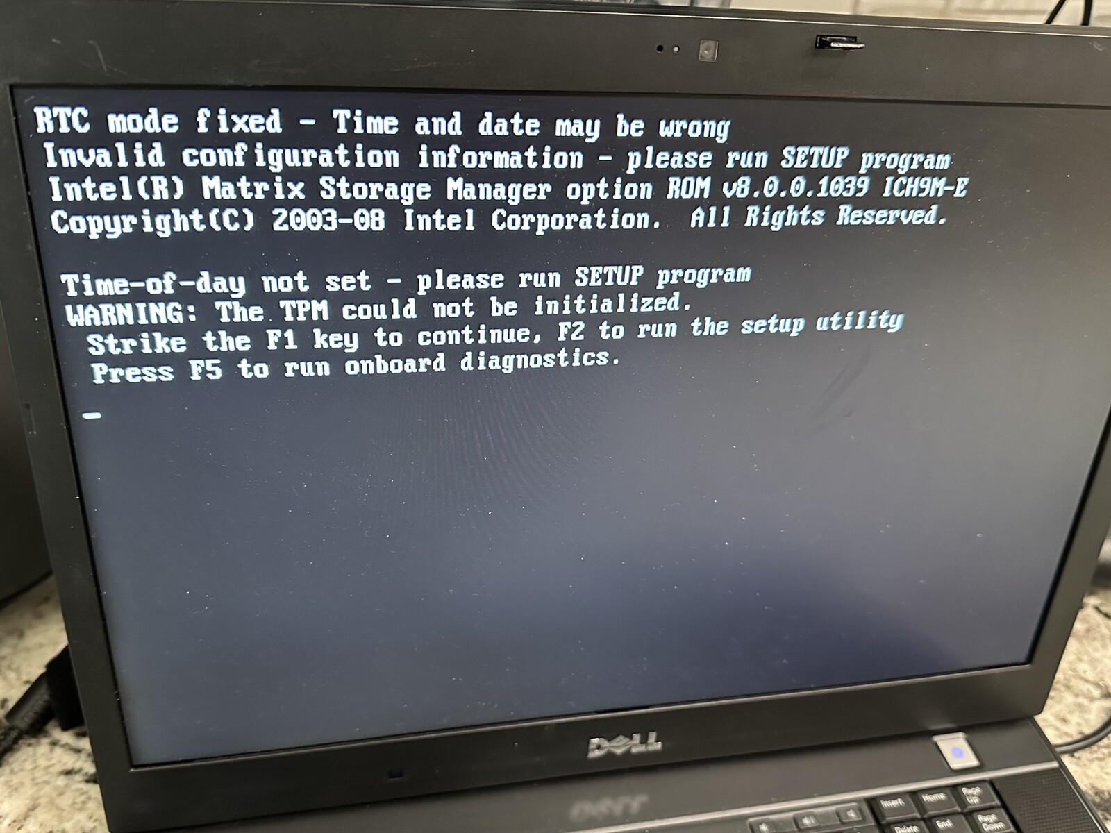 Dell Latitude E6500 15″ Intel Core 2 Duo 4GB RAM NO HDD (For Parts or Repair)