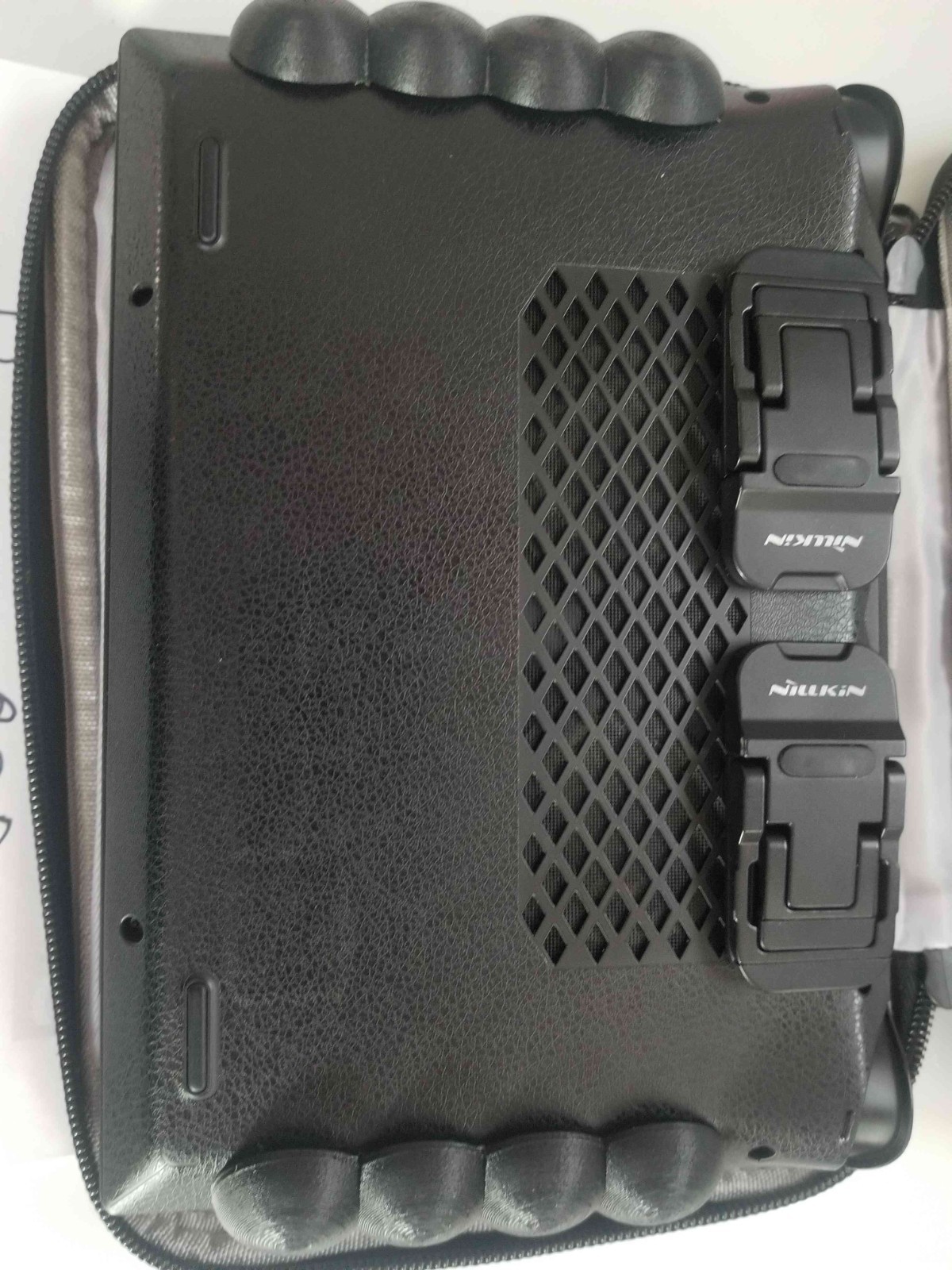 Oneexplayer G1 HX370 Ryzen 9 Ai powered gamepad/UMPC
