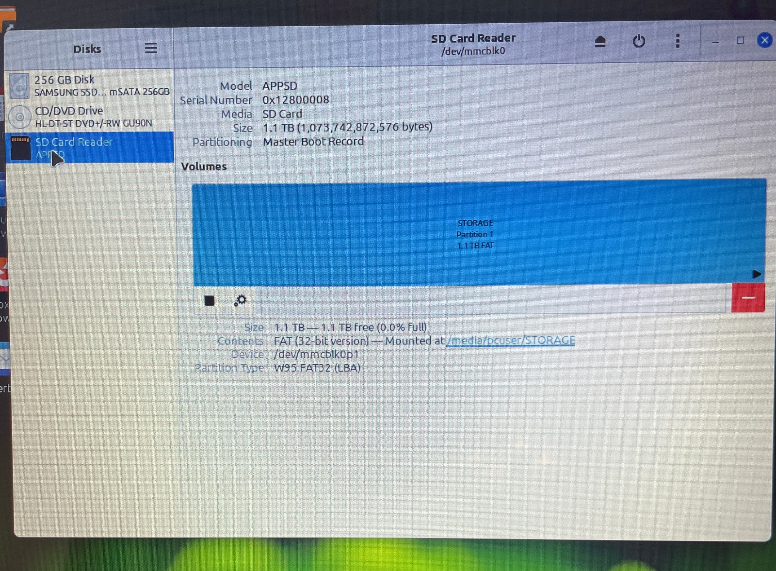 DELL INSPIRON 15-3537 Laptop 15″ i3 256gb+1tb Linux Mint 22.3-extras-5