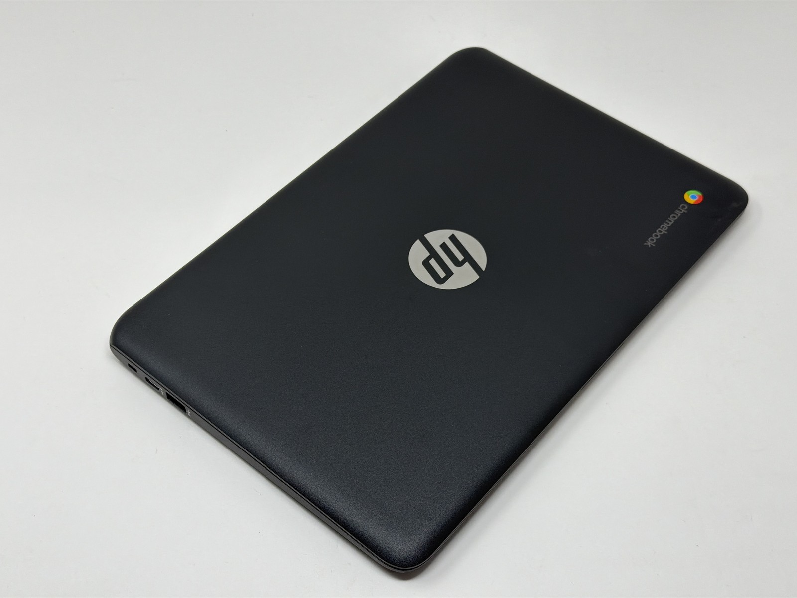 HP Chromebook 11a-nb0013dx Intel Celeron N3350 4GB RAM 32GB eMMC 11.6in HD Ash G