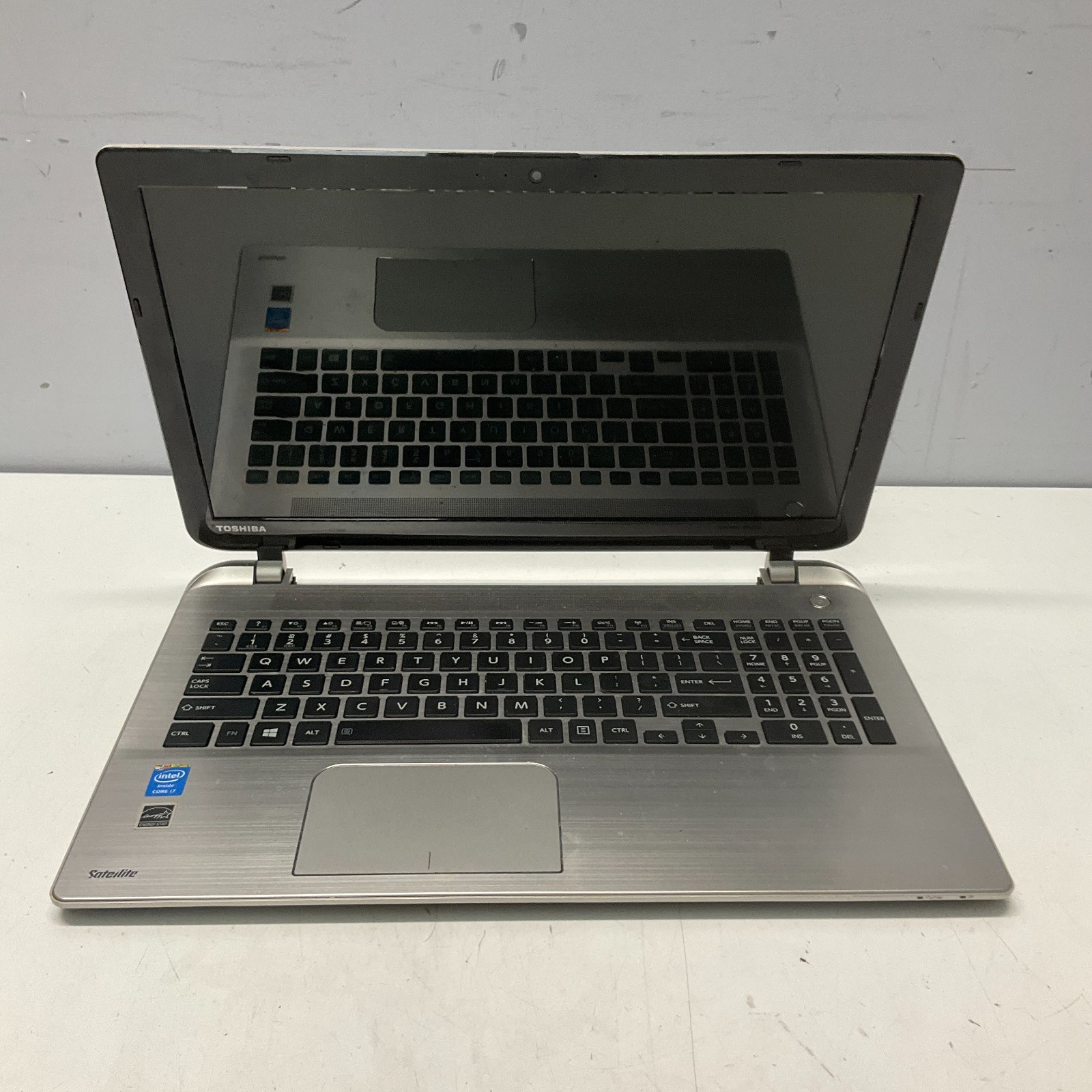 Toshiba Satellite S55 Laptop Intel core i7 4th Gen FOR PARTS ONLY BROKEN LCD