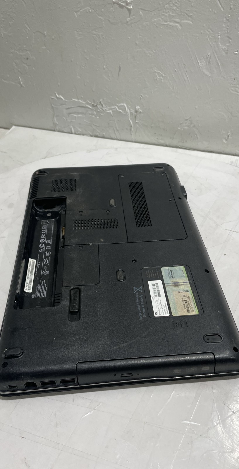 HP G60 549DX S/N 2CE941C1DT 15.6″ Laptop Black FOR PARTS