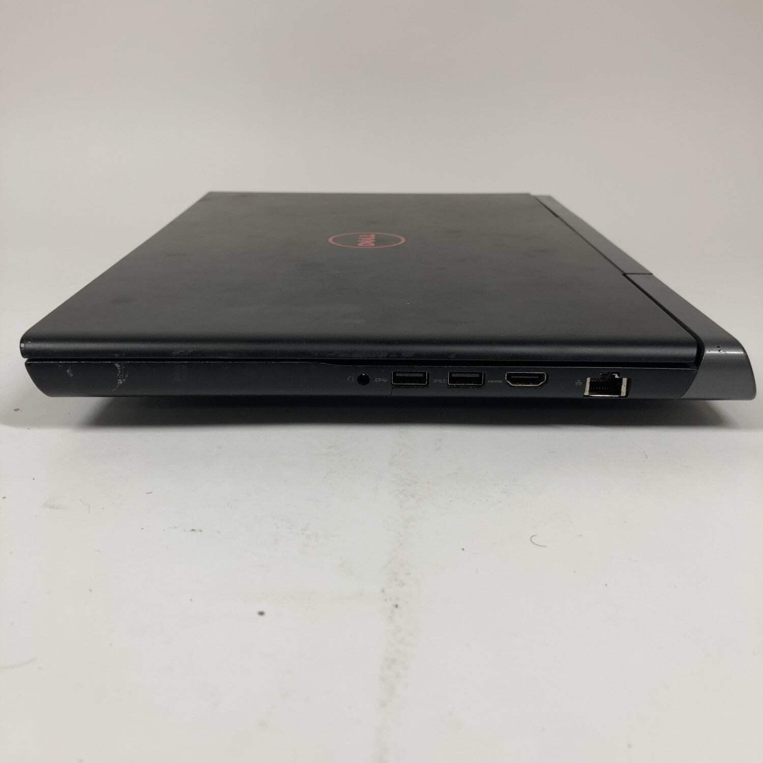 Broken Dell Inspiron 7000 15.6″ i5-7300HQ 2.5GHz 8GB RAM 256GB HDD GeForce READ