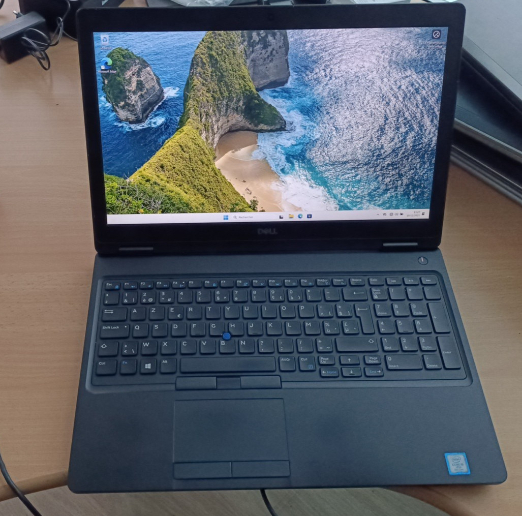 DELL LATITUDE 5590 I5 8th 16GB 512GB SSD 15″ W11 PRO + MICROSOFT OFFICE 2024