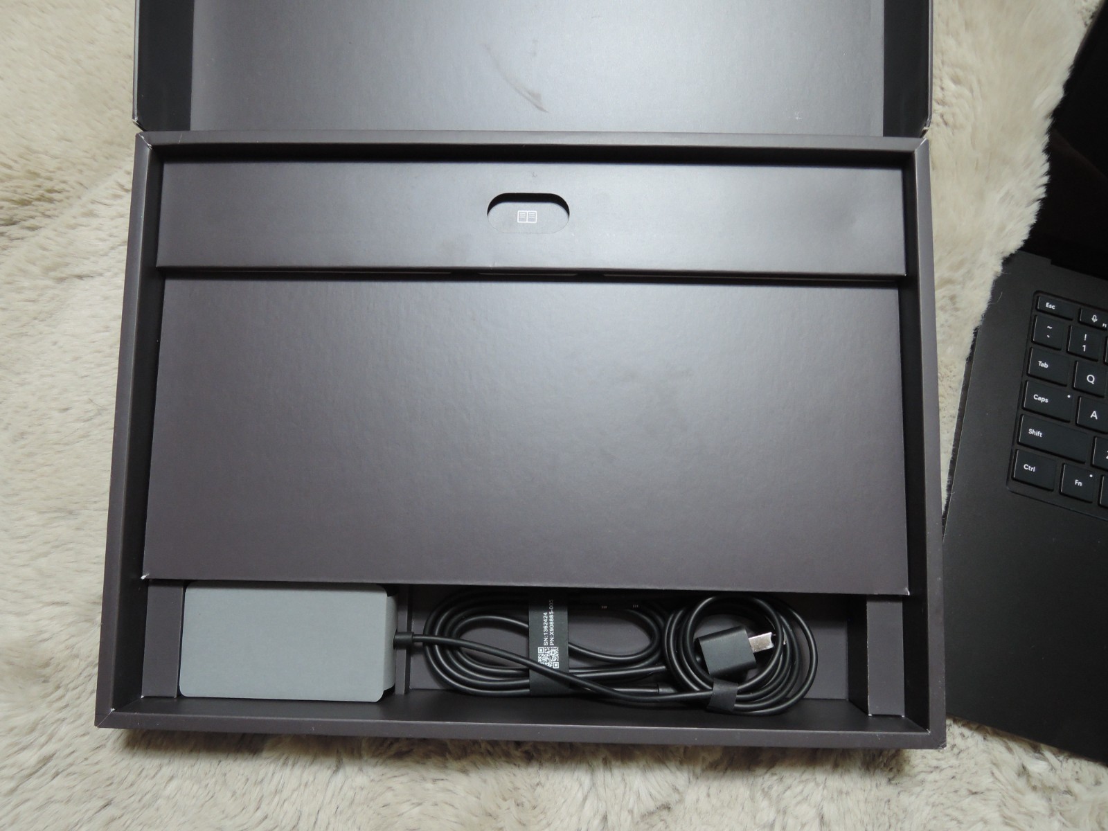 Microsoft Surface 15″ Laptop 7 BLACK 1TB SSD 64GB X1E 12 CORE 3.40 GHz Win 11