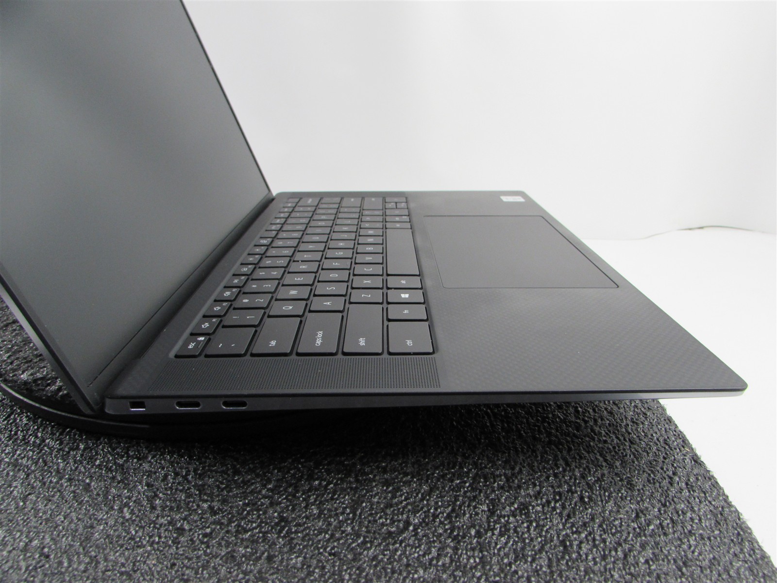 DELL PRECISION 5550 1920X1200 FHD I7-10850H 1TB 32GB RAM T1000 WIN 11 NO BATT