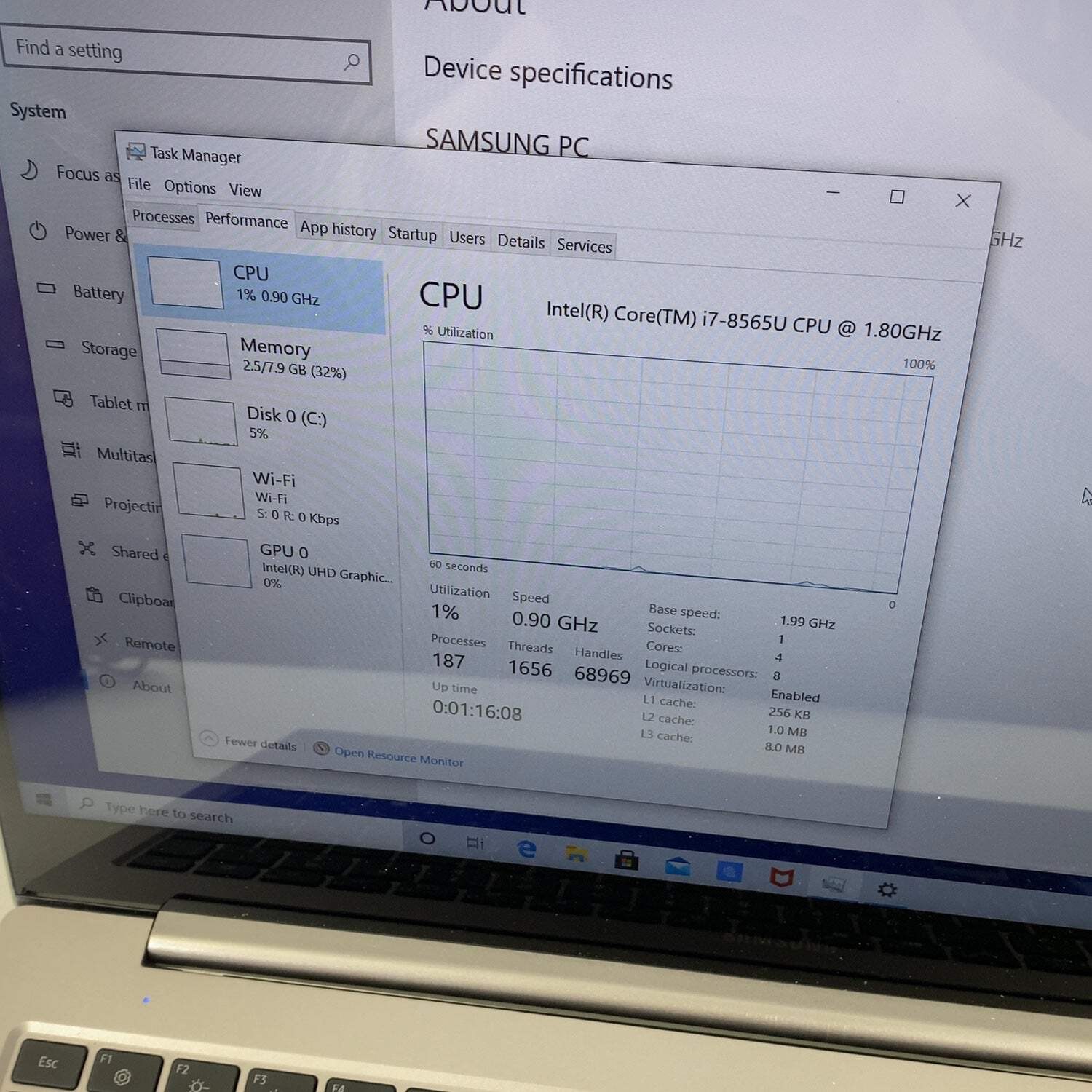 Samsung Notebook 7 NP750XBE 15.6″ i7-8565U 2.0GHz 8GB RAM 256GB SSD