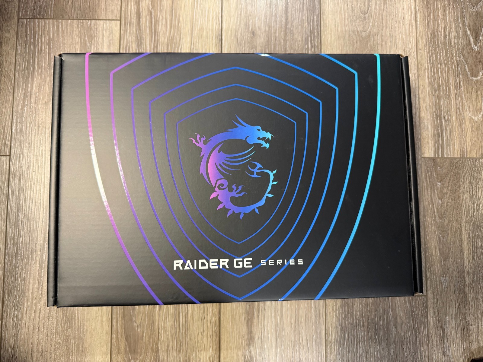 MSI Raider GE77HX 12UHS-082 i9-12900HX RTX 3080 Ti 16GB 32GB 1TB QHD 240Hz