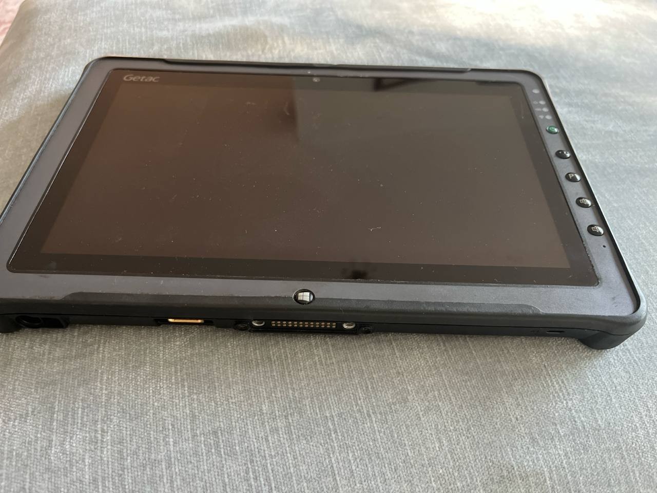 Getac F110 Rugged Tablet Computer i5-4300U 4GB 120GB WiFi WIN10