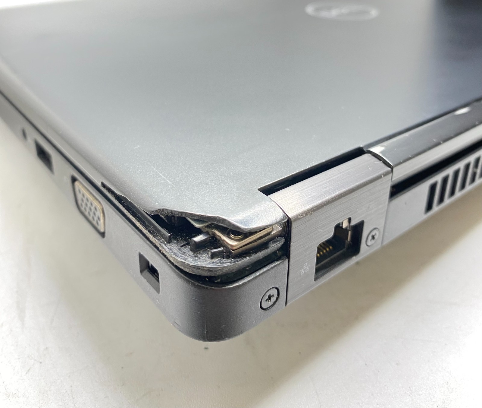 Dell Latitude 5490 14″ Laptop Intel Core i5-7300U 2.60GHz 16GB RAM 512GB SSD