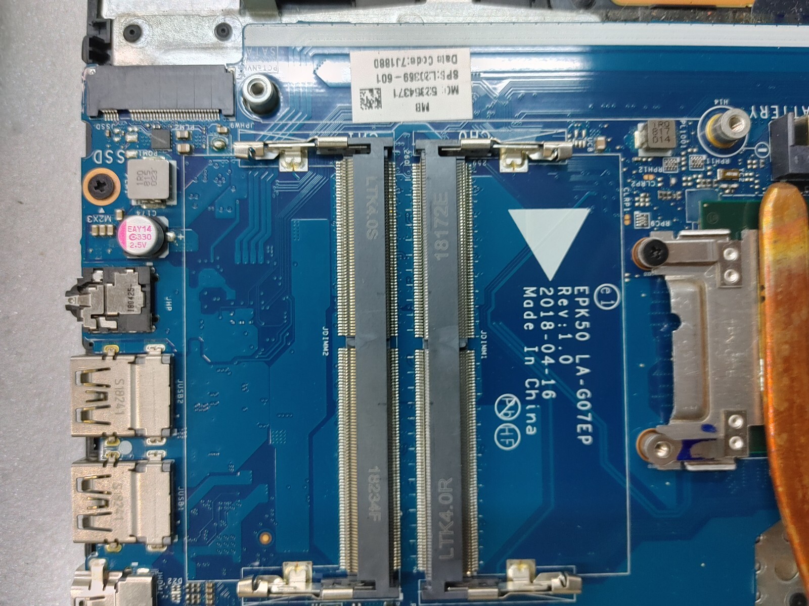 HP 15-DA0XXX 1 Core i5-8250U@ 1.60GHz , NO RAM , NO SSD FOR PARTS ONLY