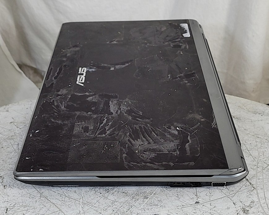 ASUS U52F Laptop Core I3 M 380 4GB 640GB SEE NOTES