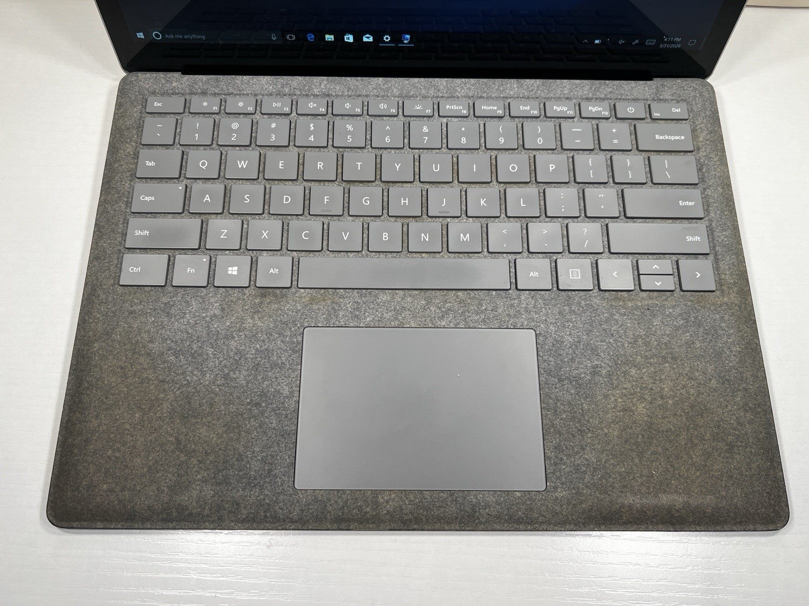 Microsoft Surface Laptop 13.5” (512 GB, Intel Core i7 7th Gen., 16 GB) -…