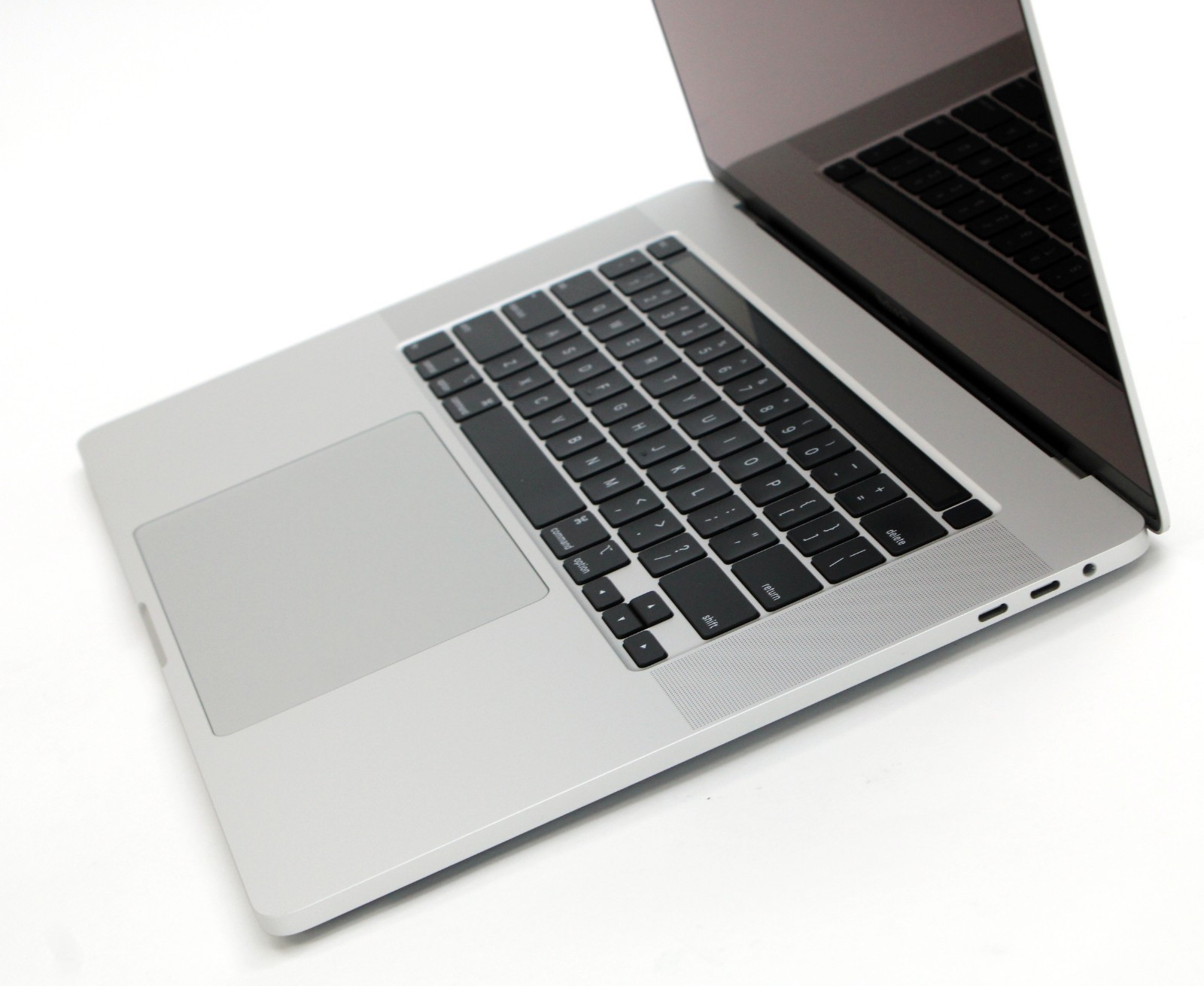 Apple MacBook Pro A2141 16″ i7-9750H 2.6GHz 16GB/512GB Radeon Pro 5300M 4GB