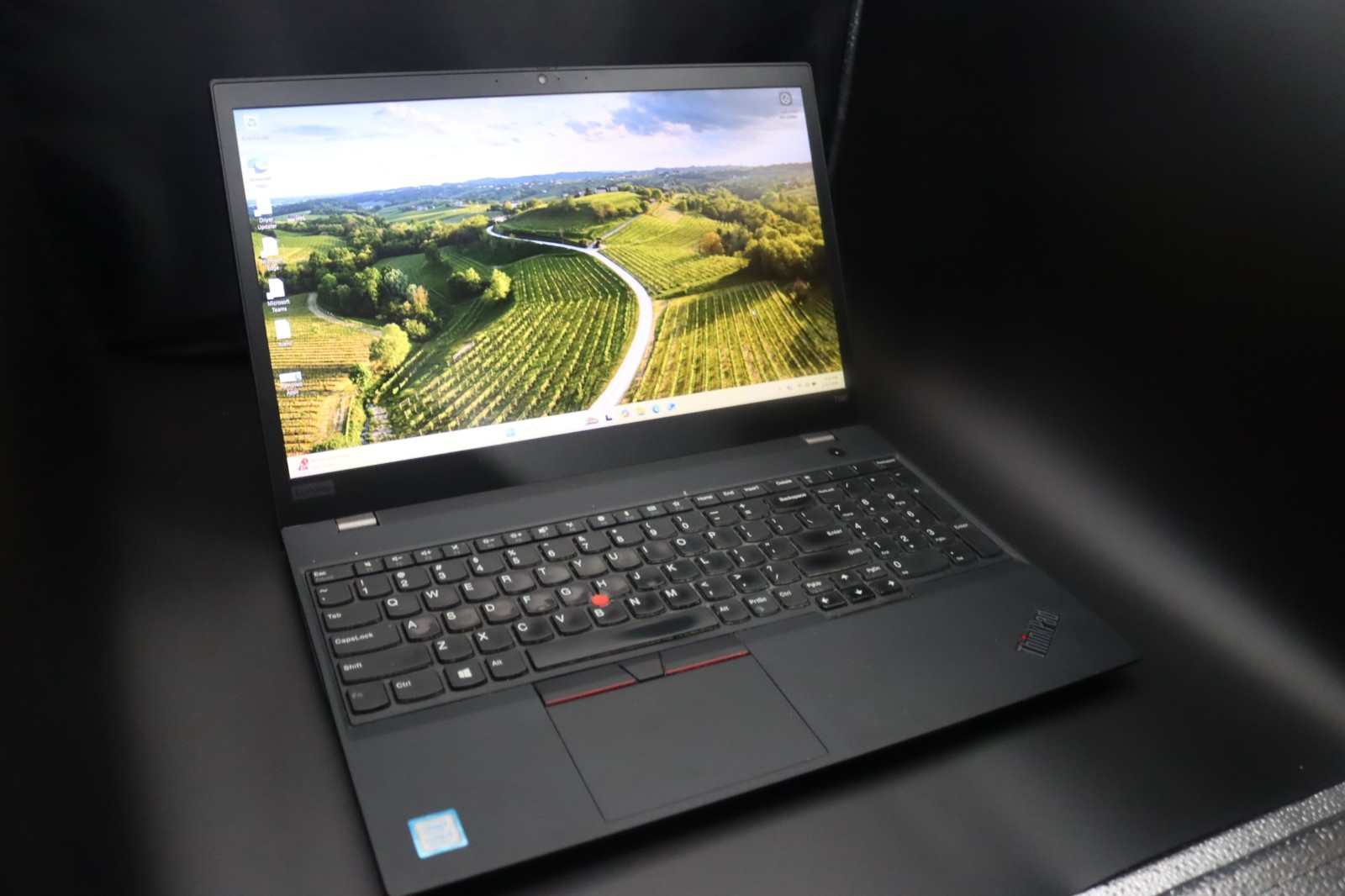 Lenovo Thinkpad T590 15.6 inch (256GB, Intel Core i5 8th Gen., 1.60GHz, 8GB)…