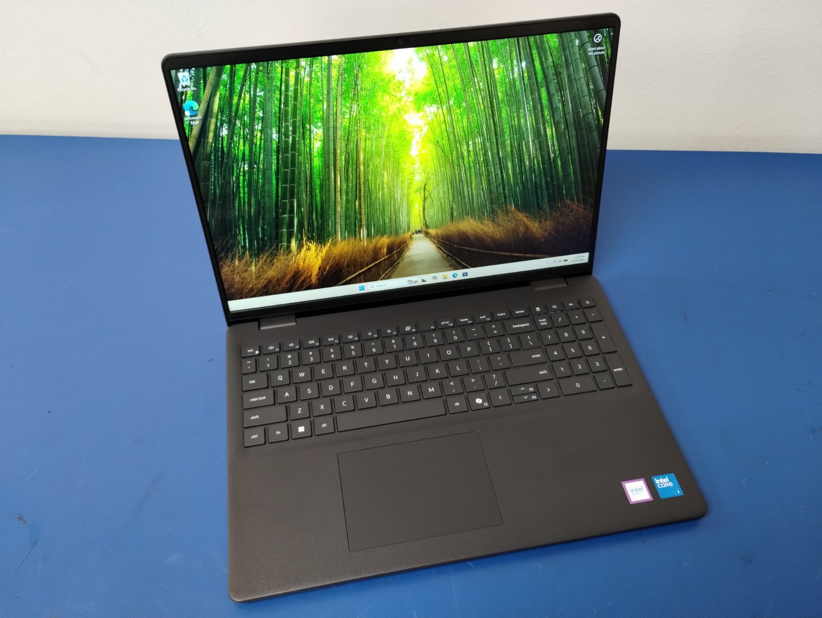 DELL 16 DC16250 MRYT3, Intel Core 7 150U, 1.80 GHz, 16 GB RAM, 1 TB NVMe SSD