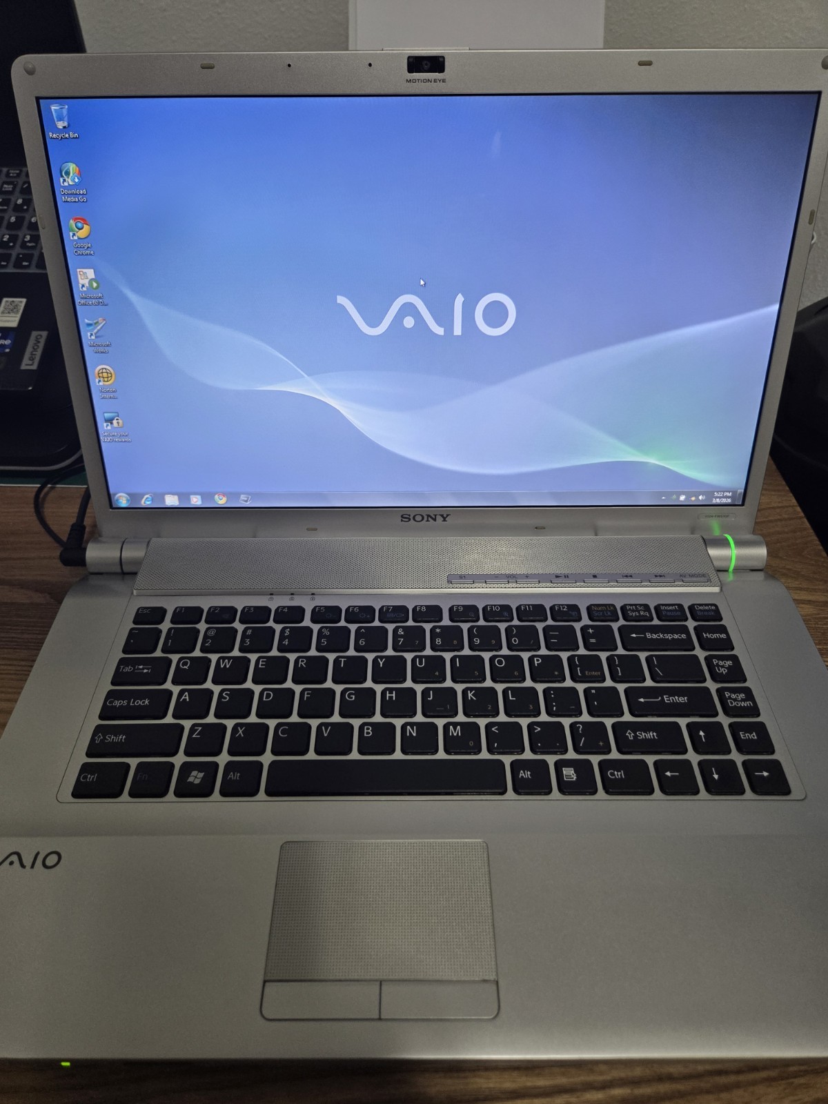 Sony VAIO VGN-FW510F 16.4″ Display Intel Core 2 Duo Radeon 4650 Gpu Factory