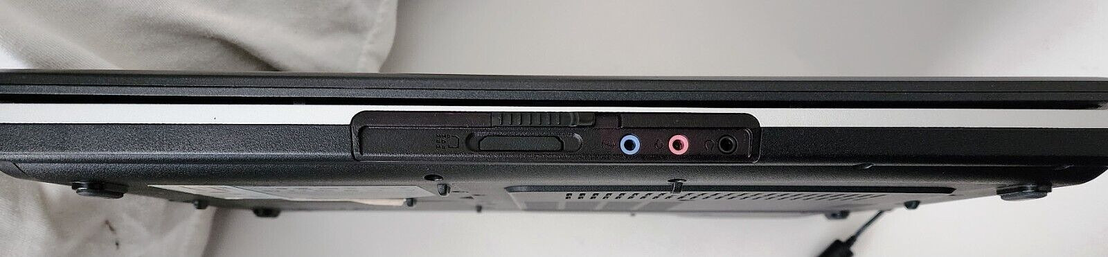 MSI PR601 Windows 10 Laptop 240GB SSD 4GB RAM DVD Burner – MINT