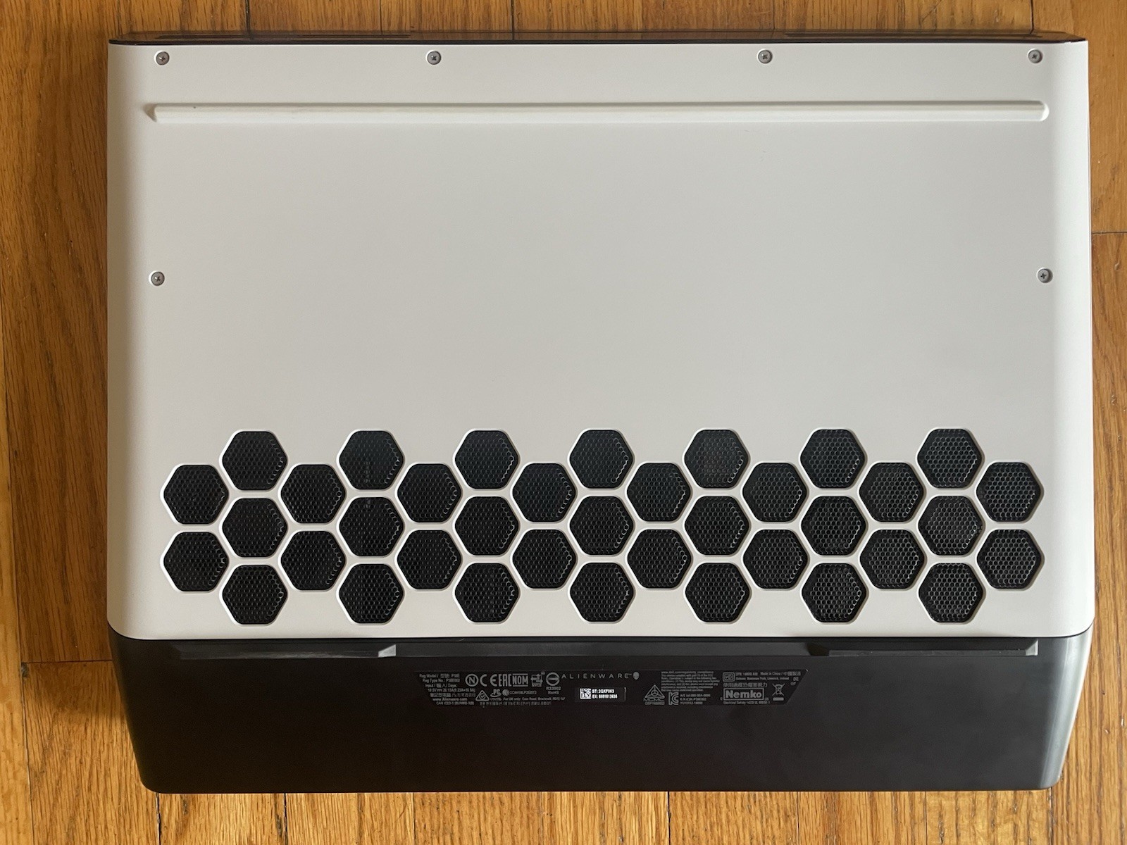 Alienware Area-51m R2 | i7-10700K | RTX 2070 Super | 24GB RAM | 1TB SSD
