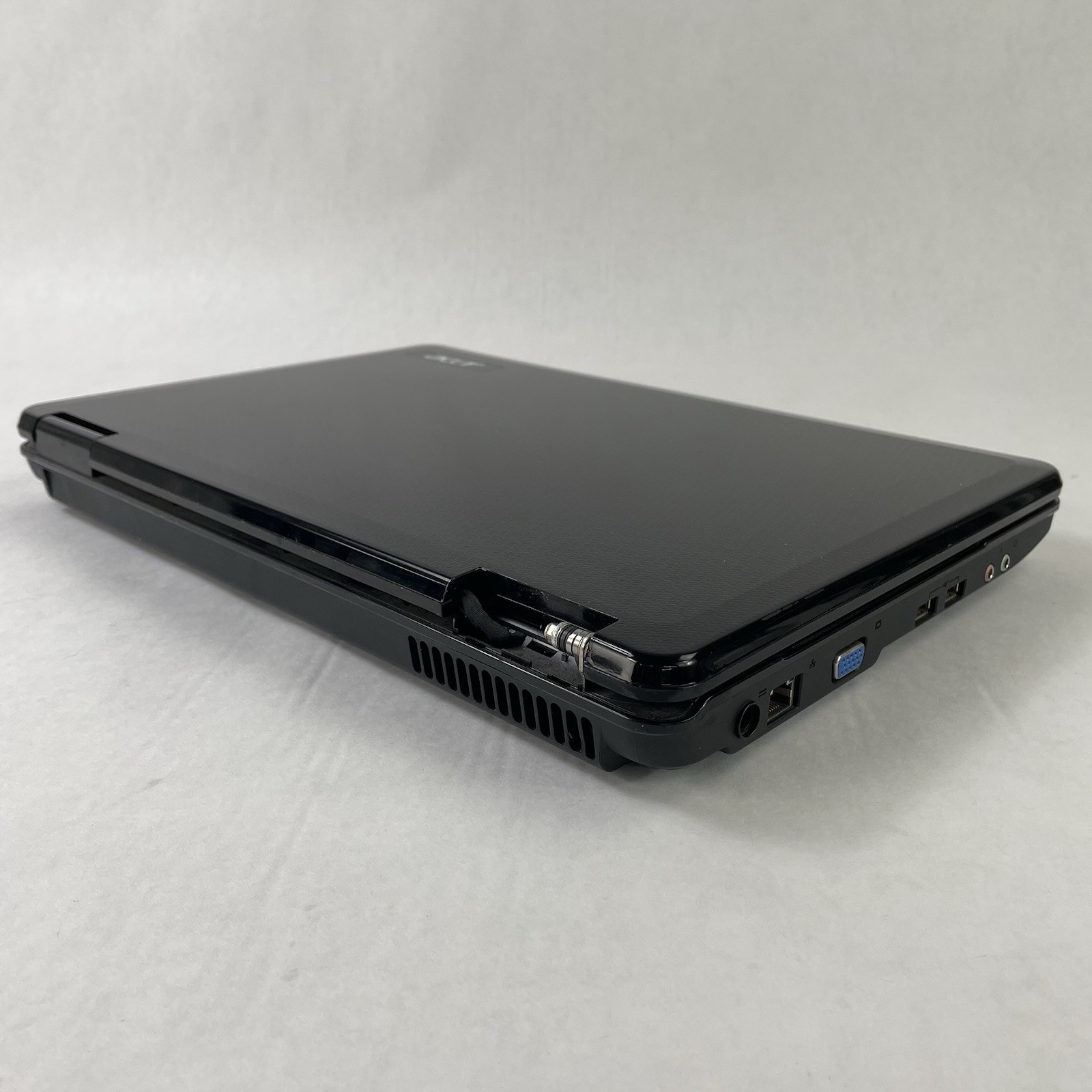 Aspire 5517 15.6″ AMD Athlon TF-20 1.60 GHz 3 GB RAM No SSD No OS No AC