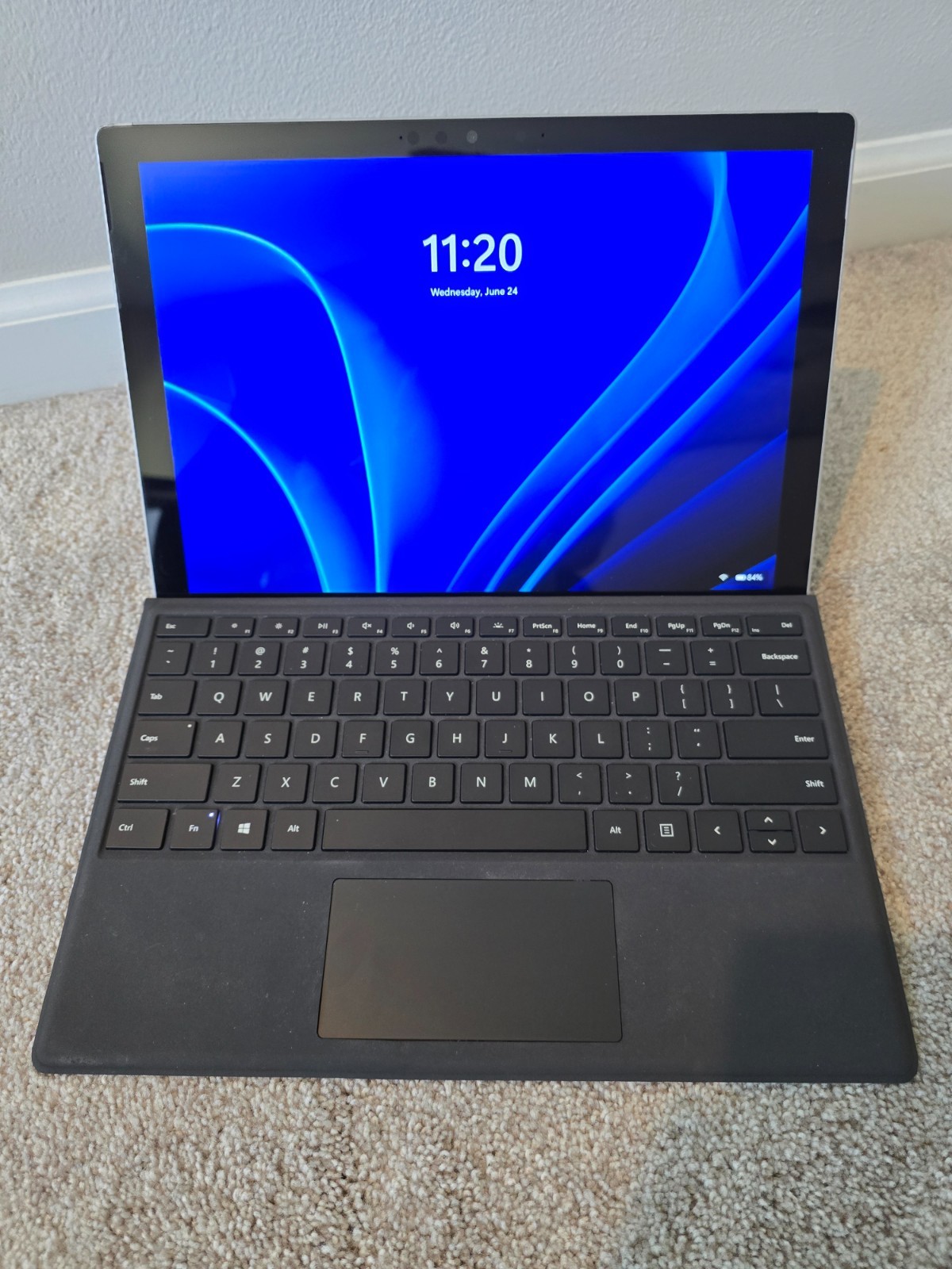Microsoft Surface Pro 7 128GB SSD, 8Gb RAM, 12.3″, Win 11 Pro, 84% Batt. Health